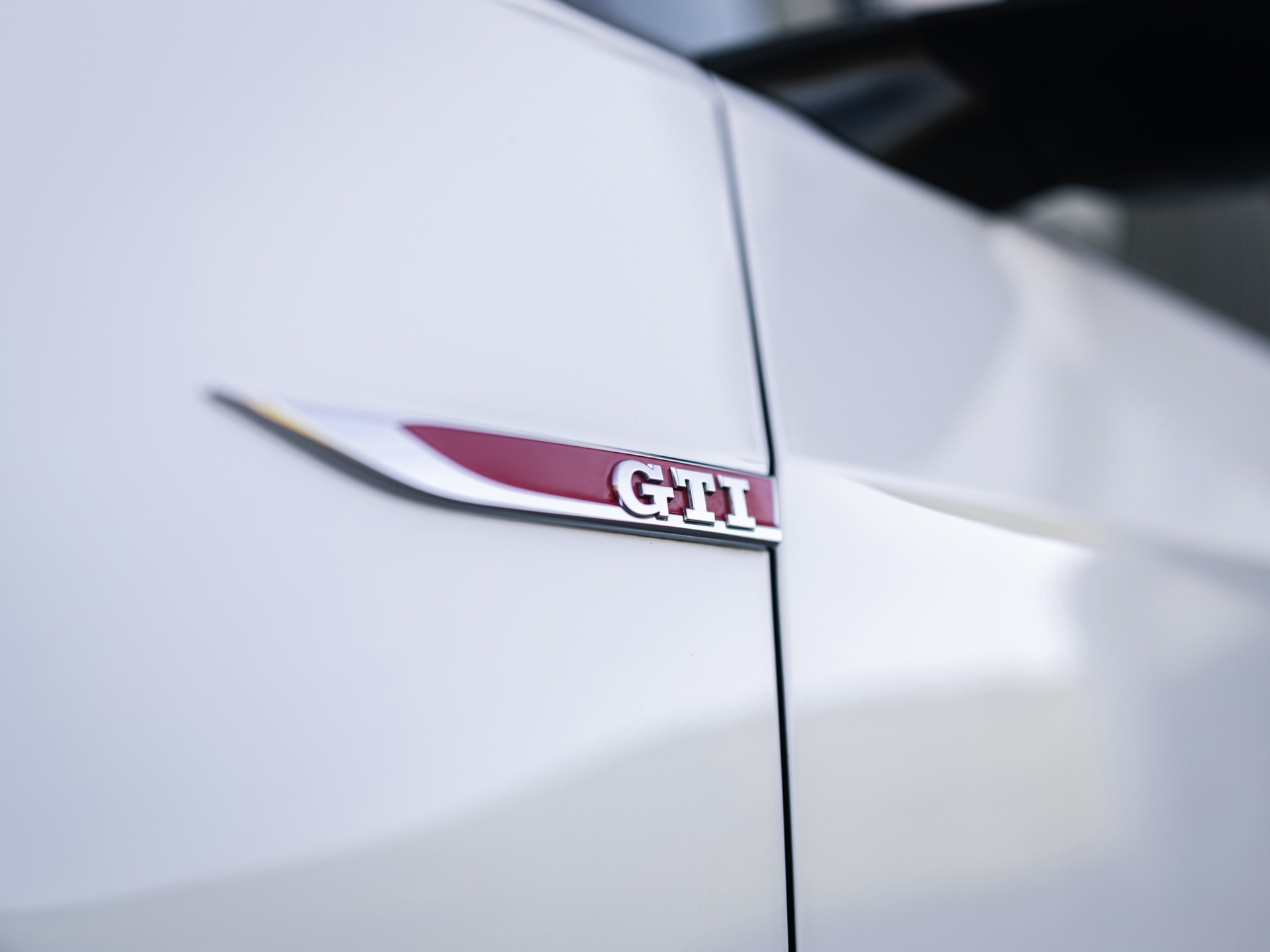 44649133-2.jpg