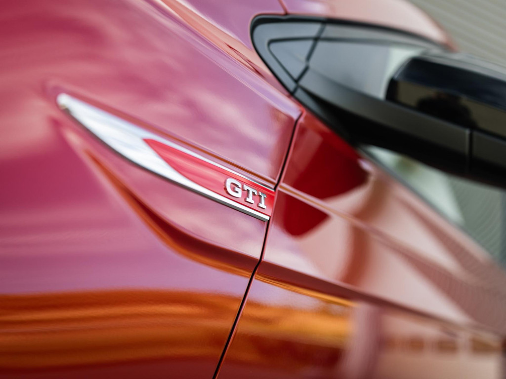 46326503-4.jpg