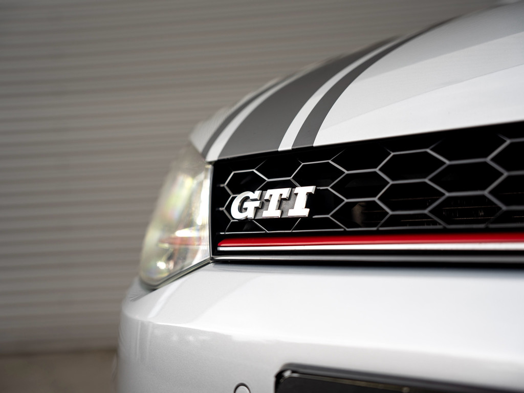 56420784-3.jpg