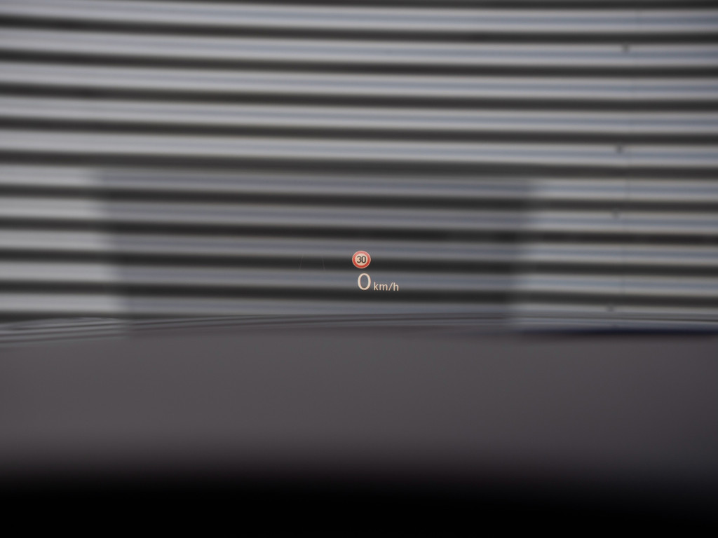 57804868-41.jpg
